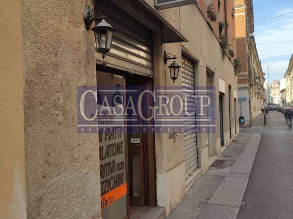 negozio in vendita a Brescia in zona Centro Storico