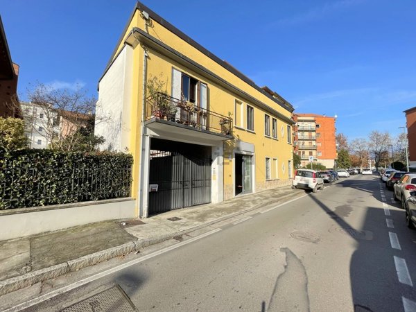 negozio in vendita a Brescia in zona Porta Milano