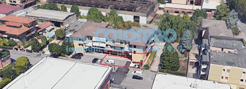 negozio in vendita a Brescia in zona Quartiere Primo Maggio