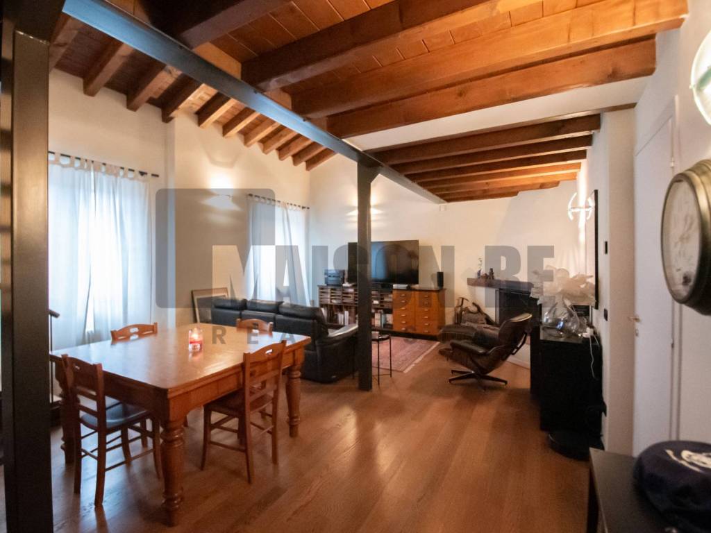 appartamento in vendita a Brescia in zona Centro Storico