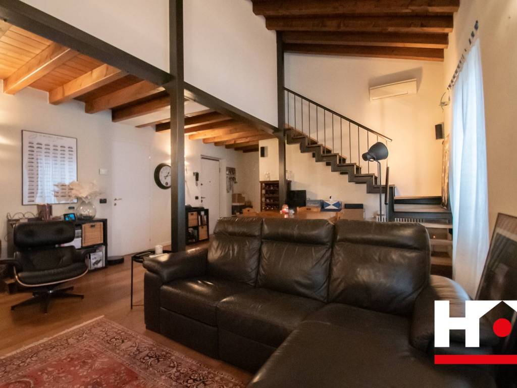 appartamento in vendita a Brescia in zona Centro Storico