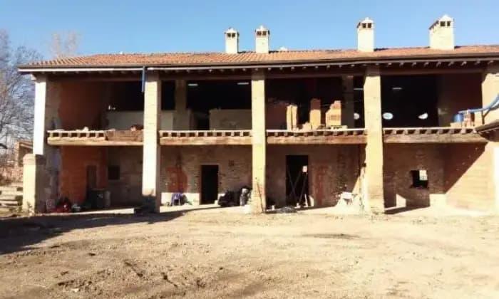 casale in vendita a Brescia in zona Quartiere Primo Maggio