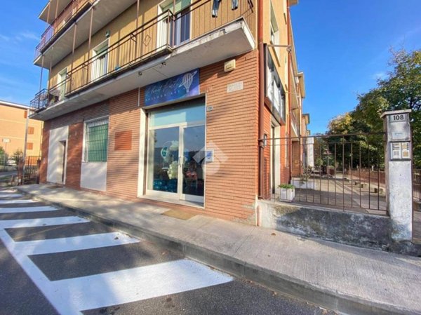 negozio in vendita a Brescia in zona Mompiano
