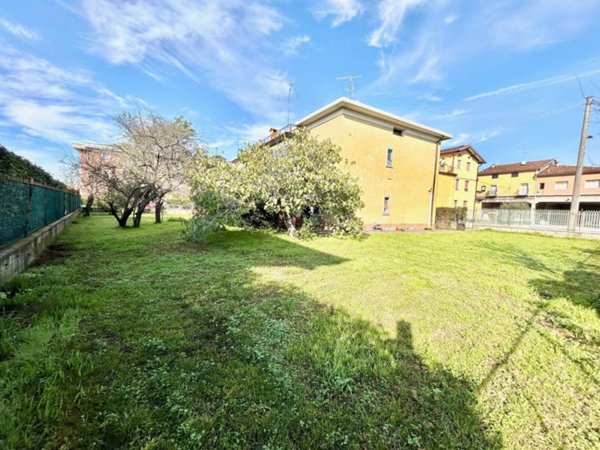 casa indipendente in vendita a Brescia in zona Chiesa Nuova