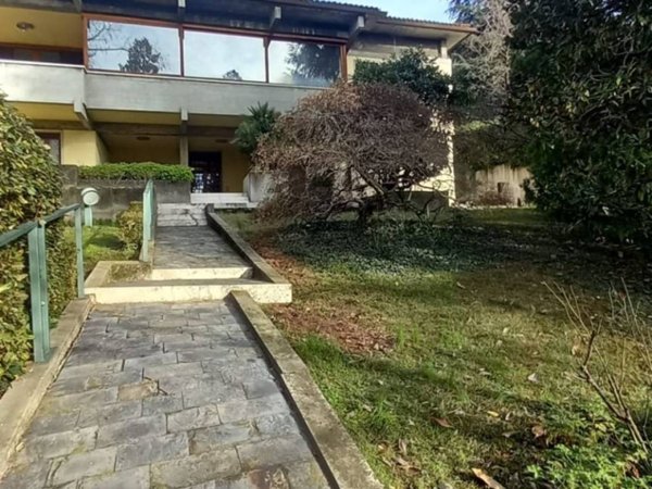 casa indipendente in vendita a Brescia in zona Porta Venezia