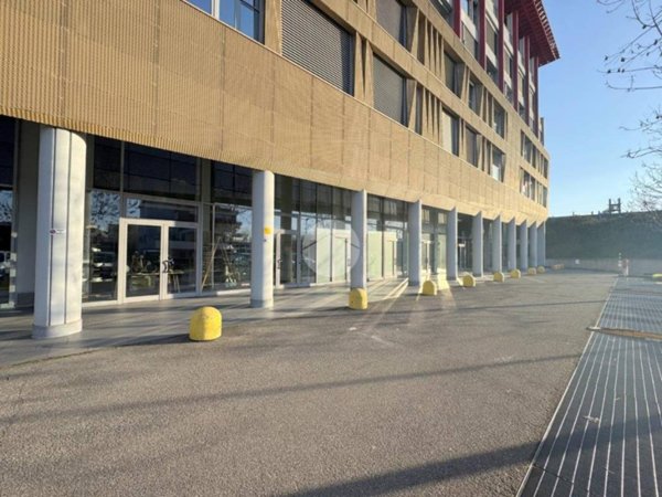 ufficio in vendita a Brescia in zona Volta