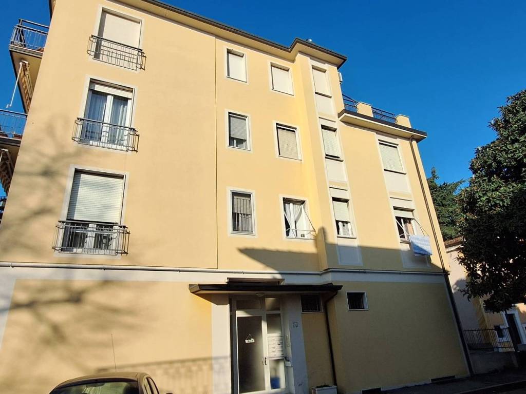 appartamento in vendita a Brescia in zona Volta