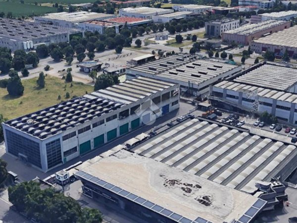 capannone in vendita a Brescia in zona Sant'Eufemia