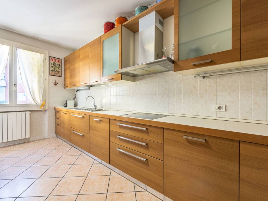 appartamento in vendita a Brescia in zona Lamarmora
