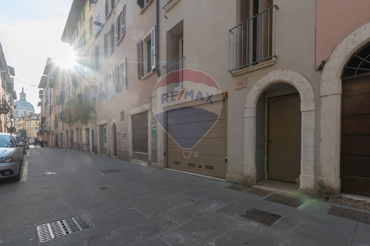 appartamento in vendita a Brescia in zona Centro Storico