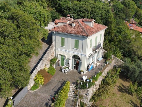 casa indipendente in vendita a Brescia in zona Mompiano