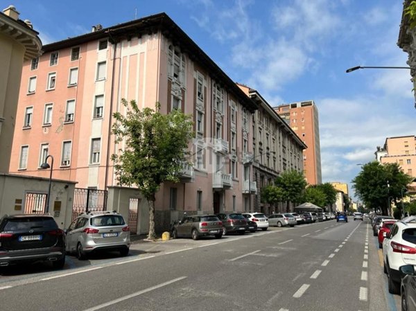 appartamento in vendita a Brescia in zona Centro Storico