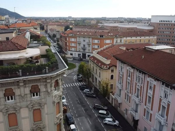 appartamento in vendita a Brescia in zona Centro Storico