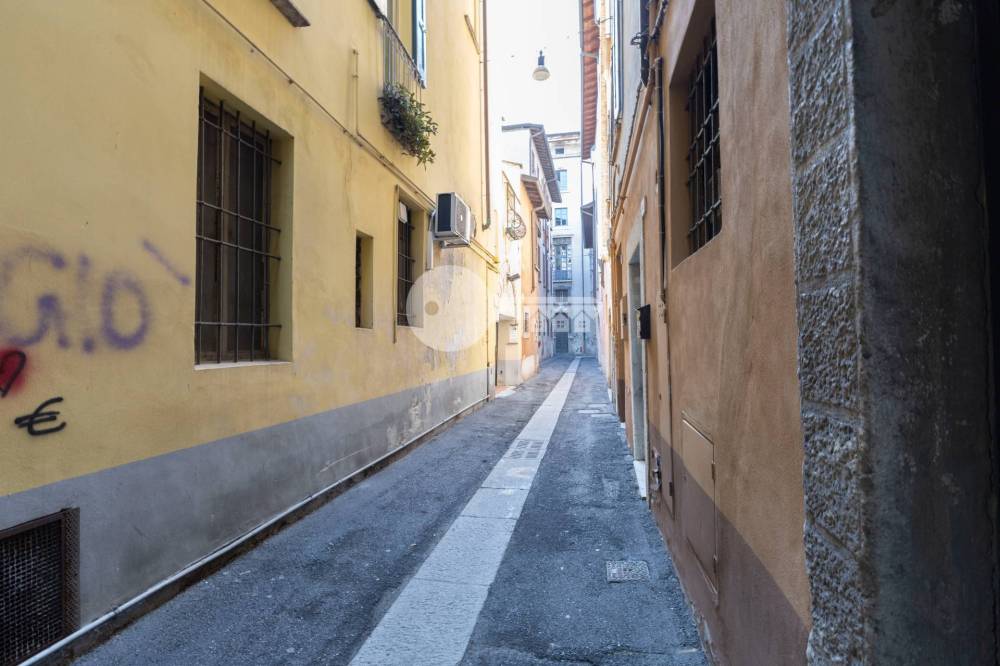 appartamento in vendita a Brescia in zona Centro Storico
