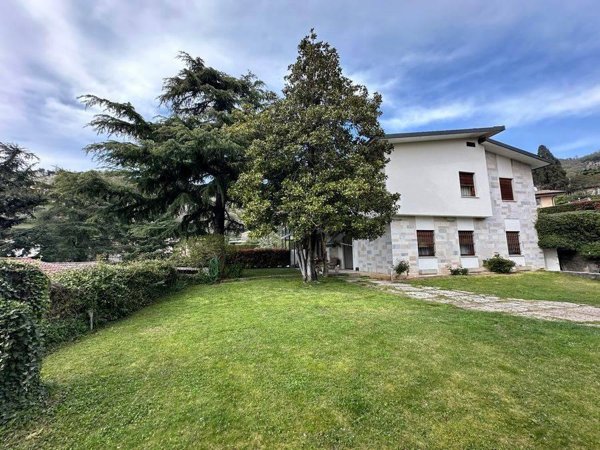 appartamento in vendita a Brescia in zona Porta Venezia