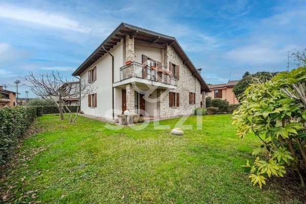 casa indipendente in vendita a Brescia in zona Urago/Mella