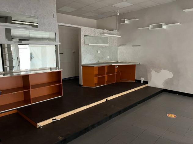 negozio in vendita a Brescia in zona Centro Storico