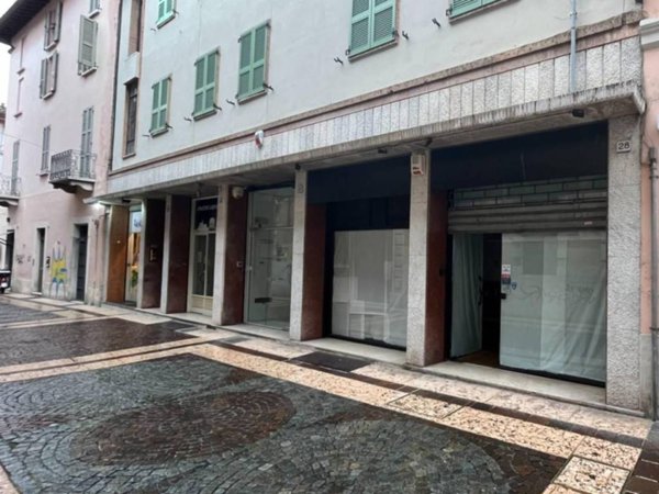 negozio in vendita a Brescia in zona Centro Storico