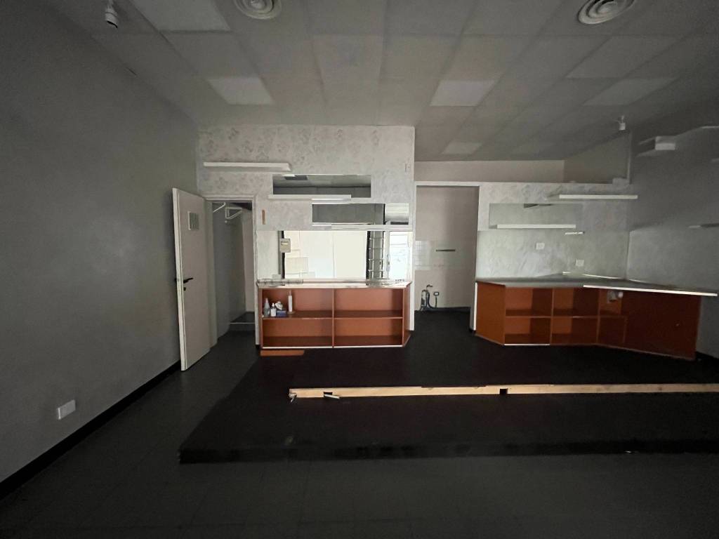 negozio in vendita a Brescia in zona Centro Storico