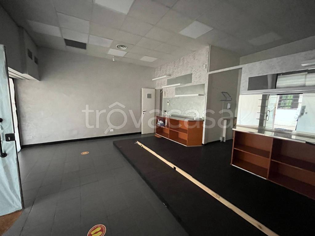 negozio in vendita a Brescia in zona Centro Storico