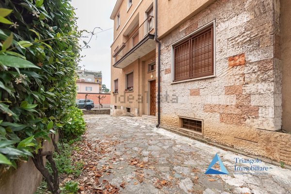 appartamento in vendita a Brescia in zona Crocifissa di Rosa