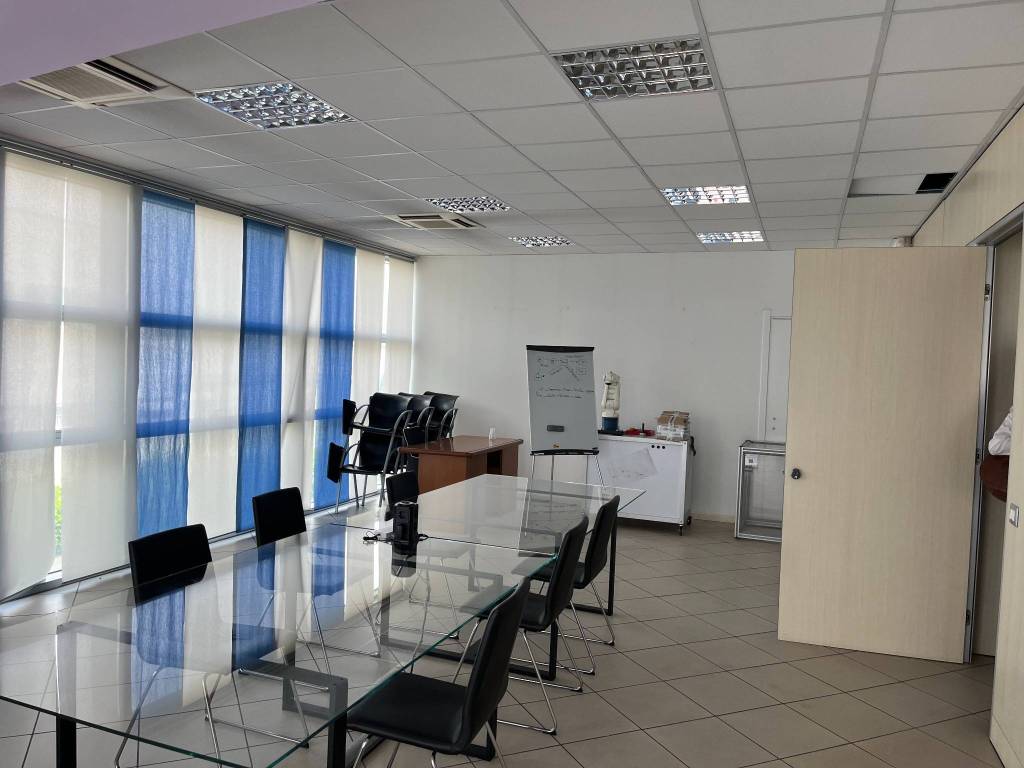 ufficio in vendita a Brescia in zona Fornaci