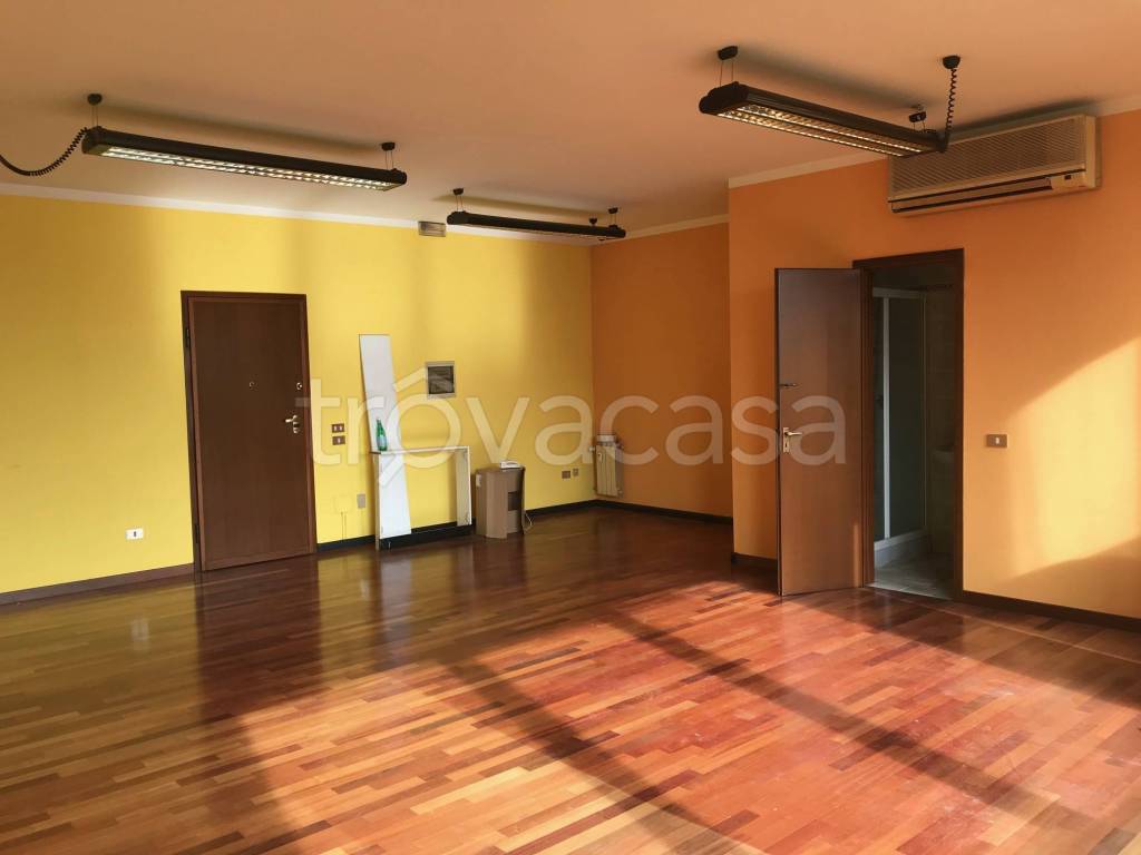 ufficio in vendita a Brescia in zona Lamarmora