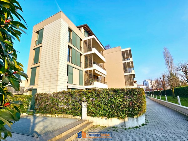 appartamento in vendita a Brescia in zona Fiumicello