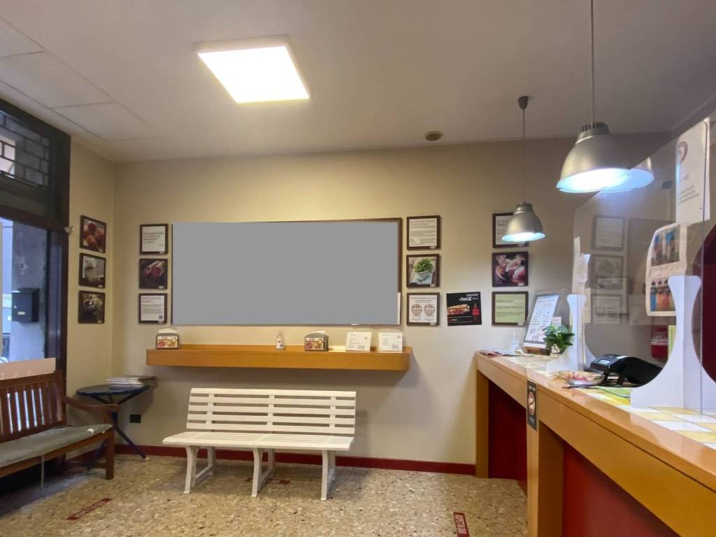 negozio in vendita a Brescia in zona Volta