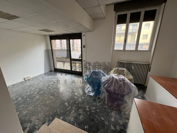 negozio in vendita a Brescia in zona Porta Venezia
