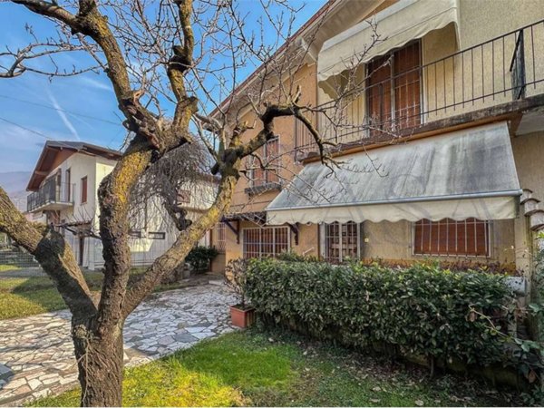 casa indipendente in vendita a Brescia in zona Villaggio Prealpino