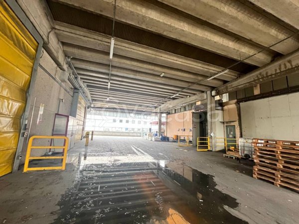 capannone in vendita a Brescia in zona San Polo
