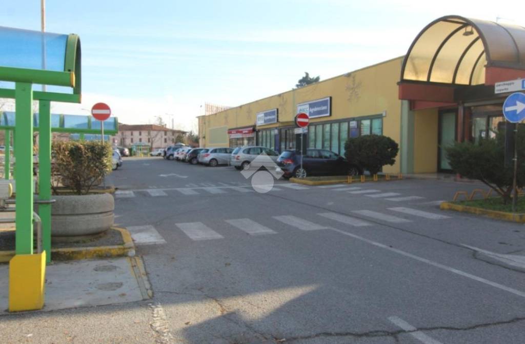 negozio in vendita a Brescia in zona Chiesa Nuova