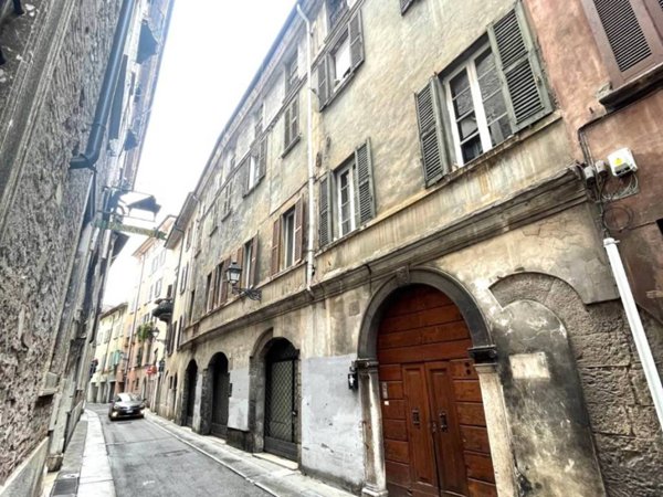 negozio in vendita a Brescia in zona Centro Storico