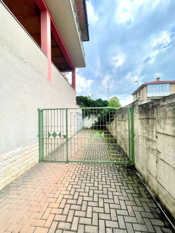 casa indipendente in vendita a Brescia in zona Sant'Eufemia