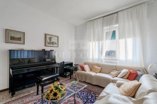 casa indipendente in vendita a Brescia in zona Lamarmora