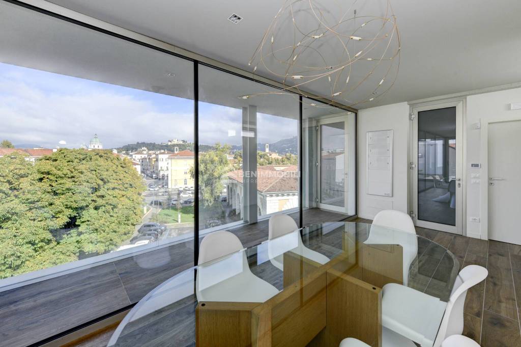 appartamento in vendita a Brescia in zona Centro Storico