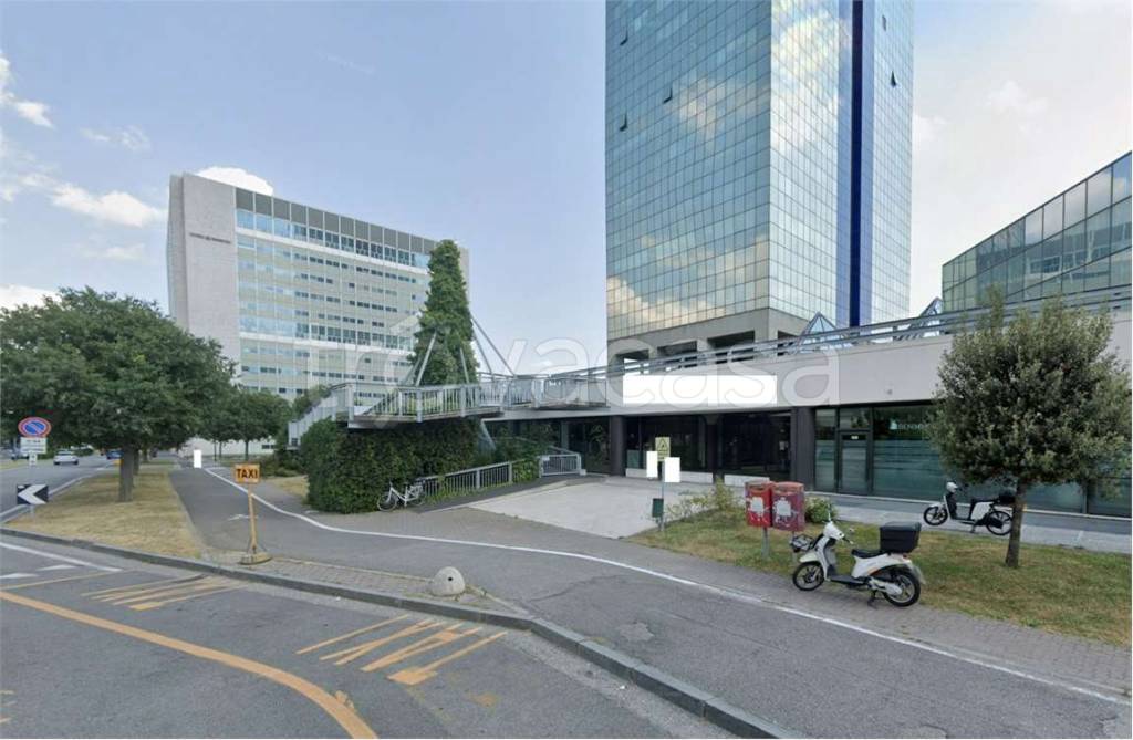locale di sgombero in vendita a Brescia in zona Chiusure