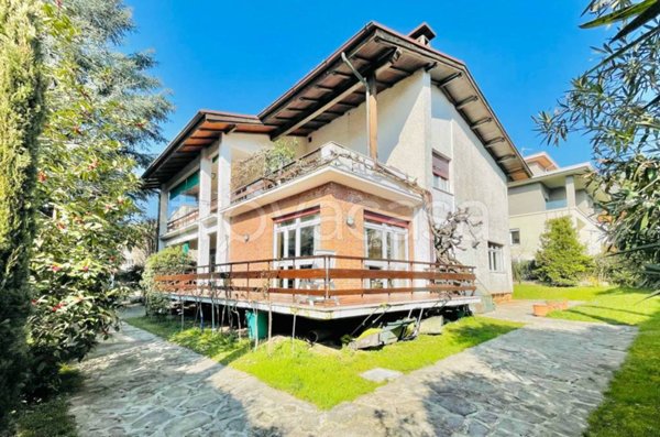 casa indipendente in vendita a Brescia in zona Crocifissa di Rosa