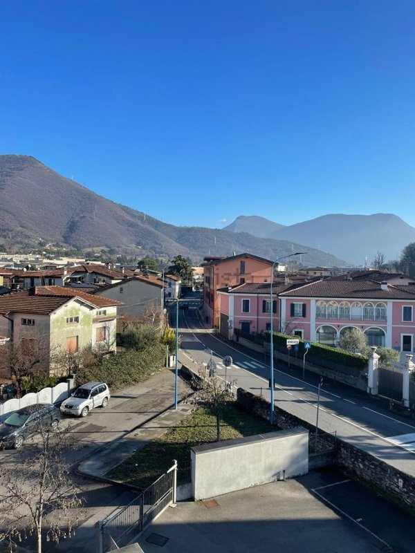 appartamento in vendita a Brescia in zona Villaggio Prealpino