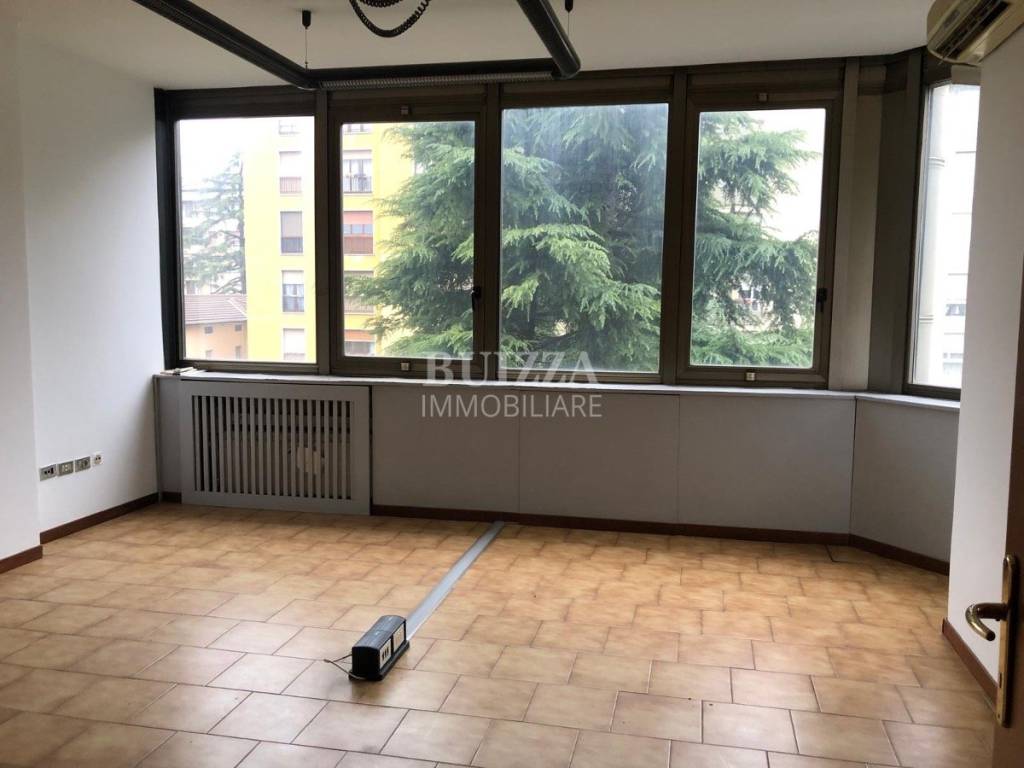 appartamento in vendita a Brescia in zona Lamarmora