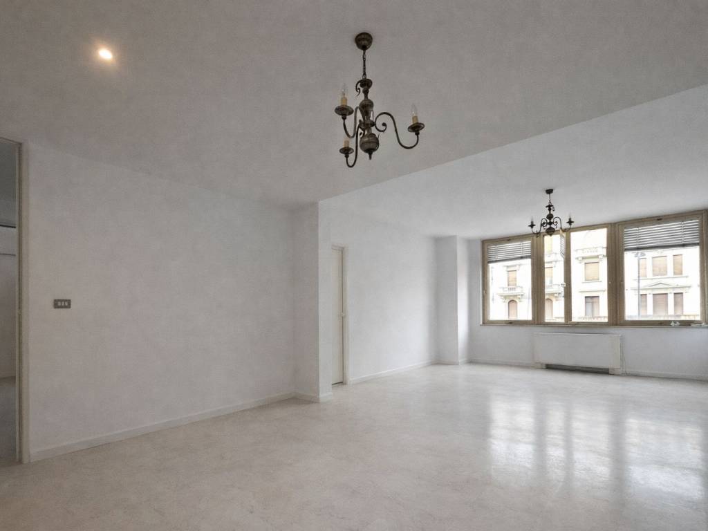 appartamento in vendita a Brescia in zona Centro Storico