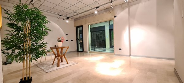 locale commerciale in vendita a Brescia in zona Centro Storico
