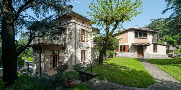 casa indipendente in vendita a Brescia in zona Crocifissa di Rosa