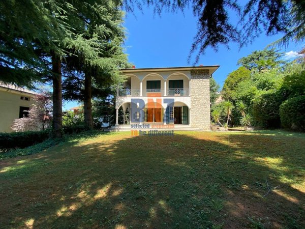 casa indipendente in vendita a Brescia in zona Crocifissa di Rosa