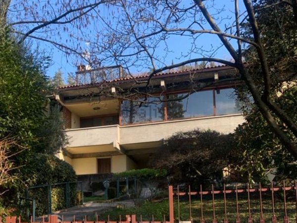 casa indipendente in vendita a Brescia in zona Centro Storico