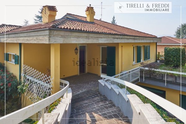 casa indipendente in vendita a Brescia in zona Mompiano