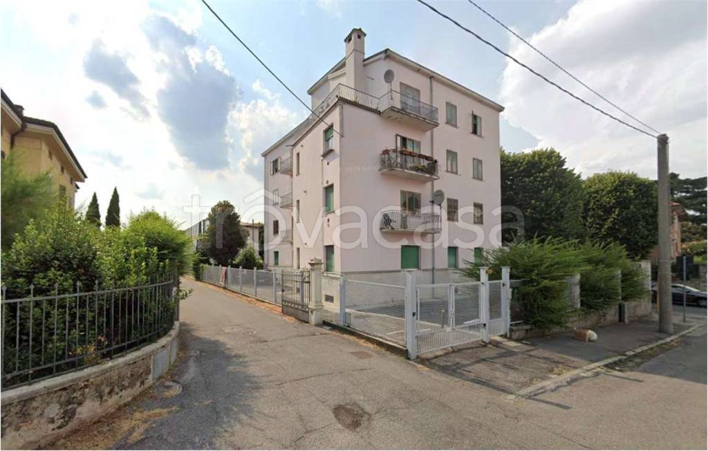 appartamento in vendita a Brescia in zona Chiusure