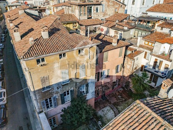 casa semindipendente in vendita a Brescia in zona Centro Storico