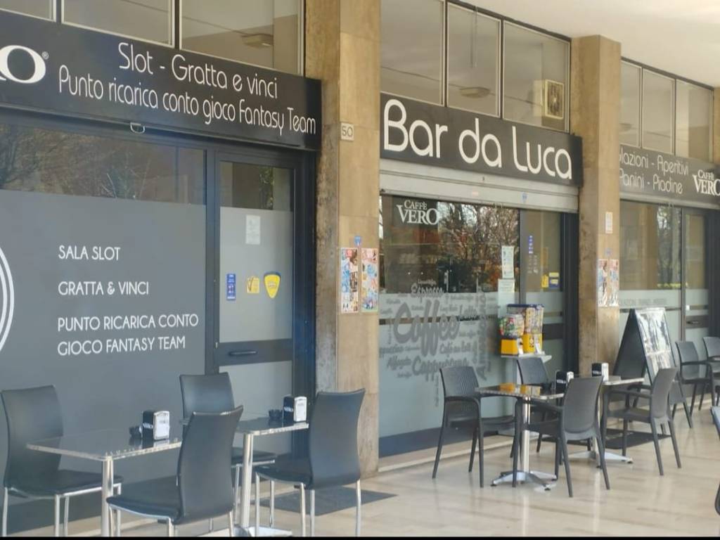 negozio in vendita a Brescia in zona Volta